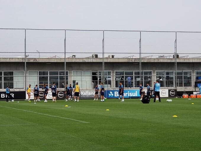 Além de Maicon, Grêmio pode ter mais três titulares para duelo contra o Flu