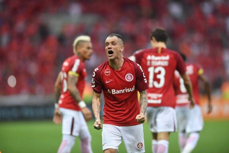 Ouça dos gols da vitória do Inter no Beira-Rio