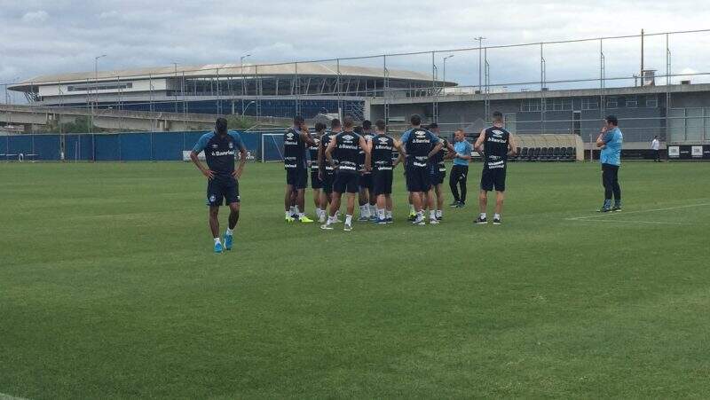 Após eliminação na Libertadores, Grêmio tem reapresentação sem Bressan