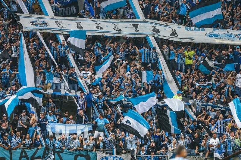 Com projeção de 51 mil torcedores, restam apenas camarotes para Grêmio e River na Arena