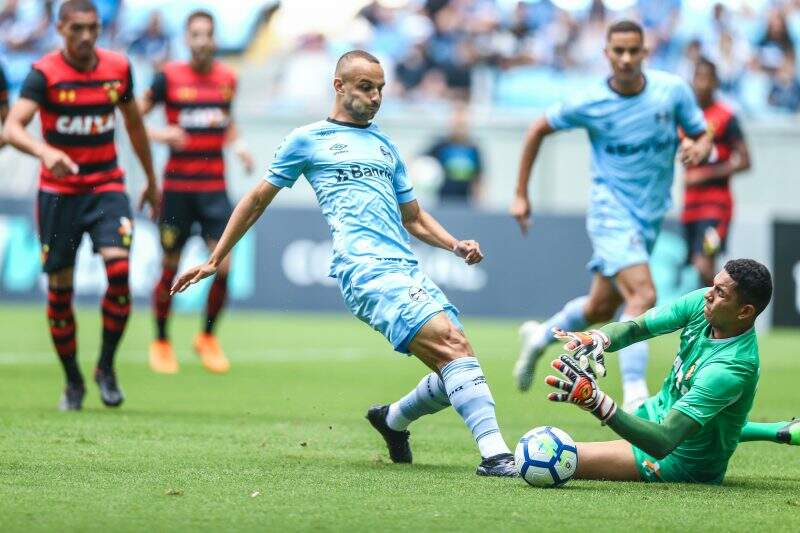 Em partida de sete gols, Grêmio perde para o Sport em casa