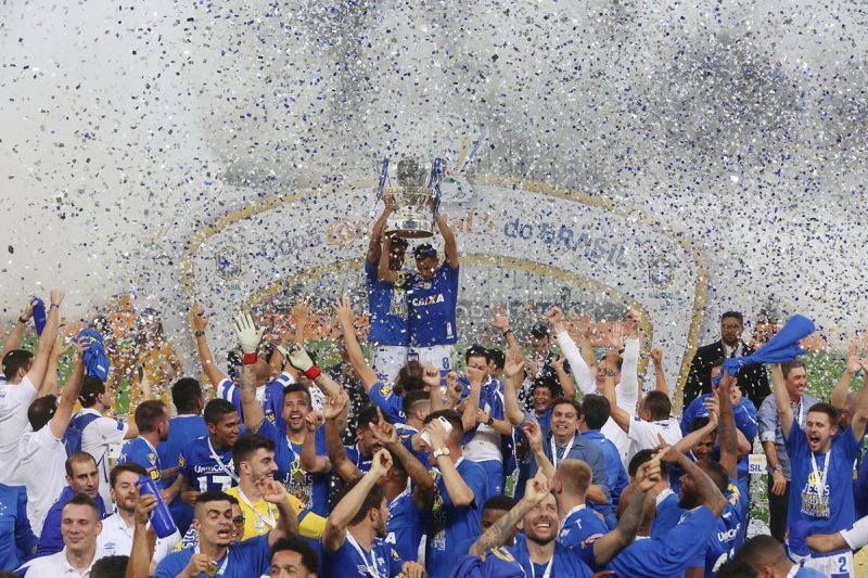 Raposa copeira: Cruzeiro vence o Corinthians e se torna o maior vencedor em edições da Copa do Brasil