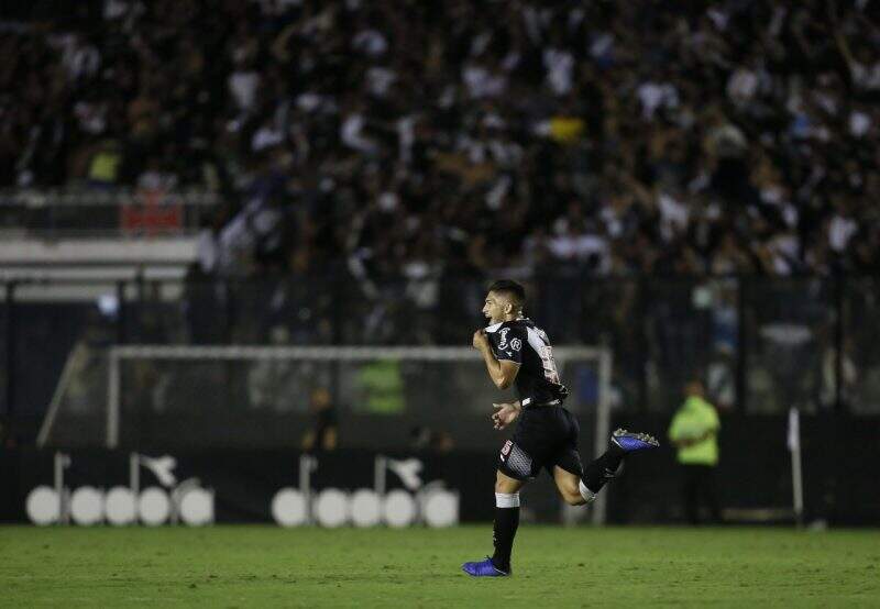 São Paulo perde para o Vasco e Grêmio se mantém no G-4