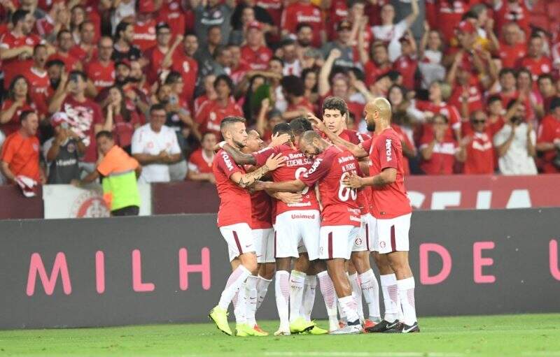 Ouça os gols da vitória do Inter sobre o América