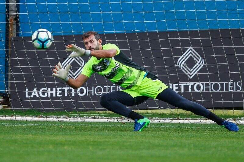 Criciúma anuncia contratação do goleiro Bruno Grassi