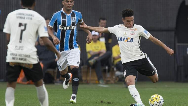 Grêmio aguarda liberação de clube árabe para fechar negociação com Marquinhos Gabriel