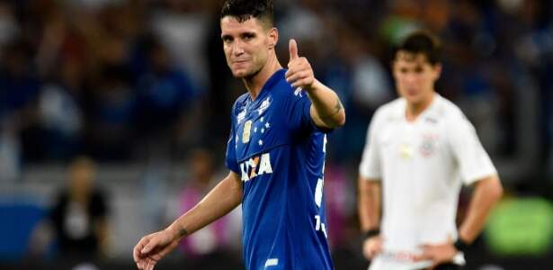 Grêmio tem acerto com Thiago Neves e busca liberação junto ao Cruzeiro