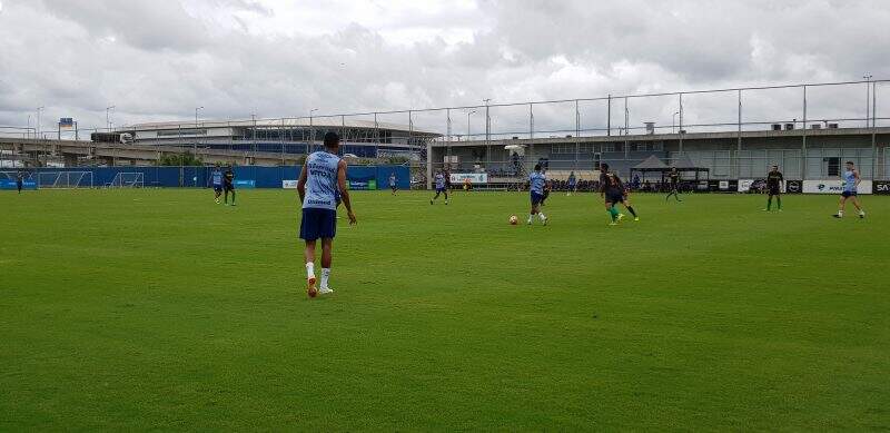 Tonny Anderson é destaque em jogo-treino do Grêmio