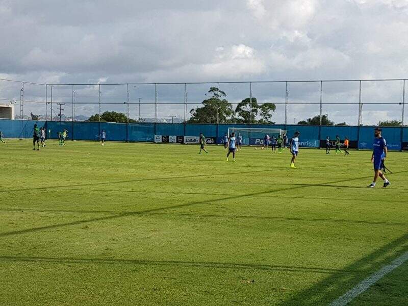 Titulares do Grêmio vencem jogo-treino contra Ypiranga