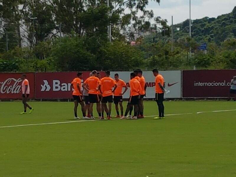 Odair esboça time que vai estrear no Gauchão