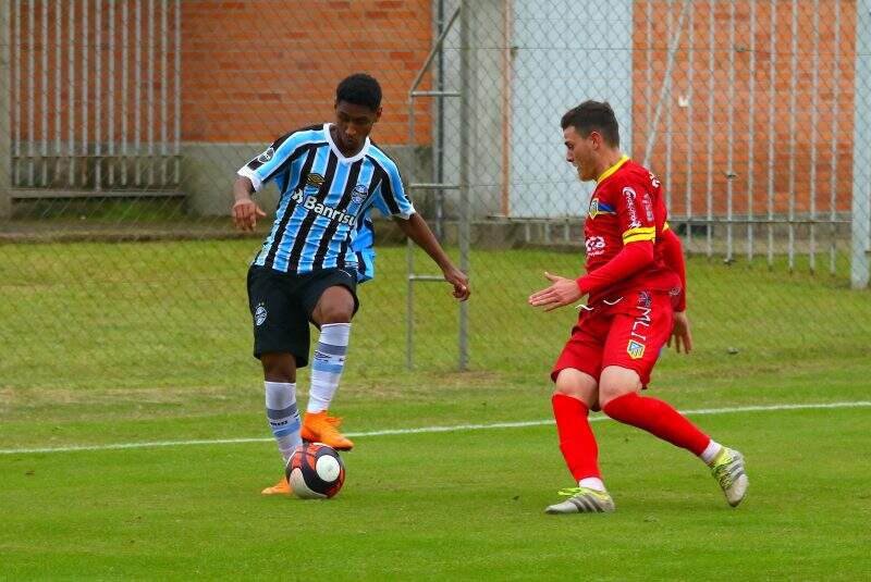 Grêmio recebe proposta de 12 milhões de euros por Tetê