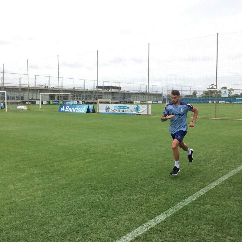 Com Vizeu, Grêmio faz treinos físicos na sequência da pré-temporada