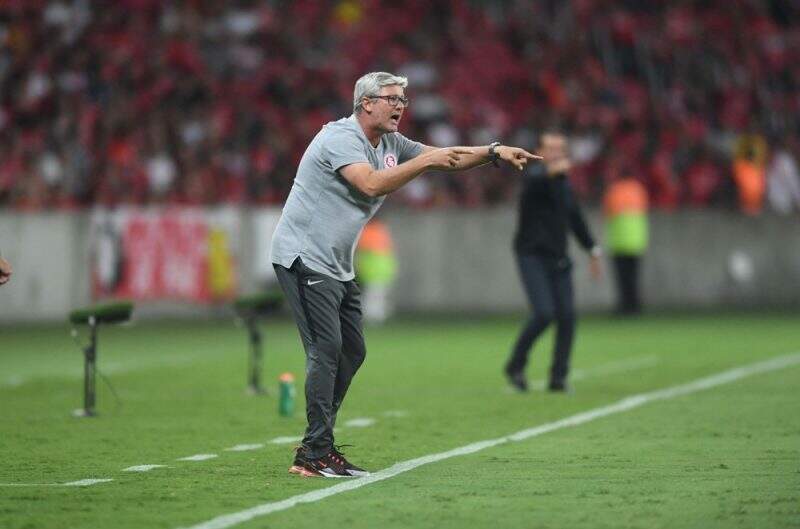 “Vamos corrigir ganhando”, destaca Odair após a vitória sobre o Brasil de Pelotas