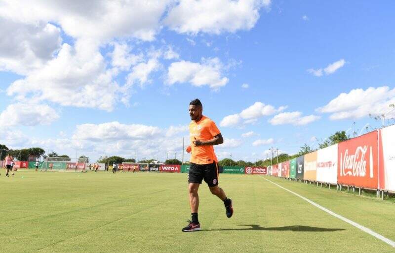 “Controlar a ansiedade”: Inter dá atenção especial a preparação psicológica de Guerrero antes da estreia