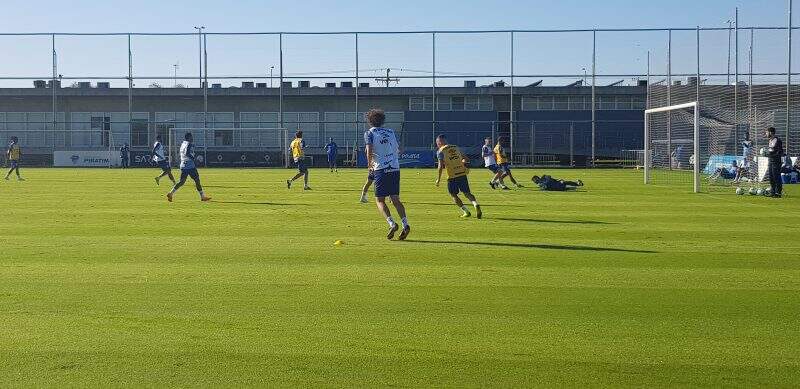 20190517_092102 Com parte fechada, Grêmio faz último treino em Porto Alegre e encaminha time contra o Ceará