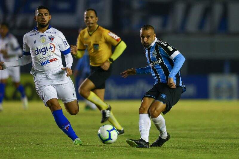 lg-noticias-gra-mio-vence-o-fortaleza-no-centena-rio-23805 Com gol de Pepê aos 44 do 2º tempo, Grêmio vence o Fortaleza e sai do Z4 no Brasileirão