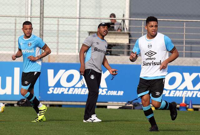 Grêmio encara o Galo em jogo de seis pontos - Radio Grenal