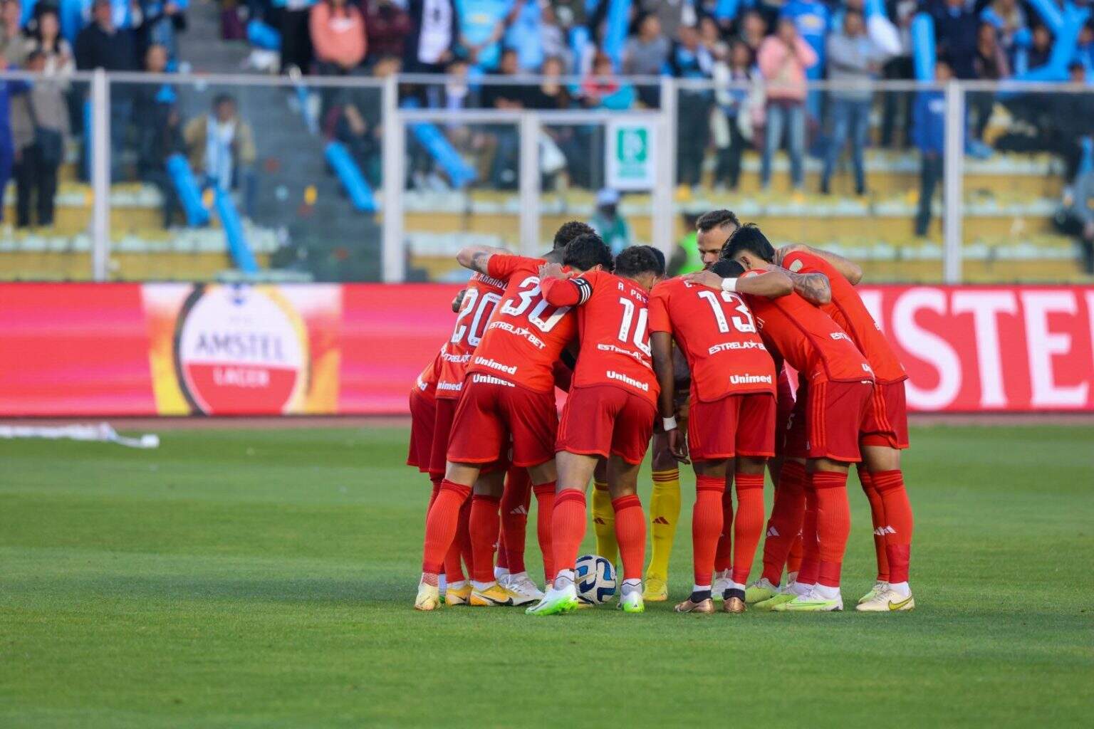 Libertadores: Internacional segura pressão e vence o Bolívar por 1 a 0 na  ida das quartas de final