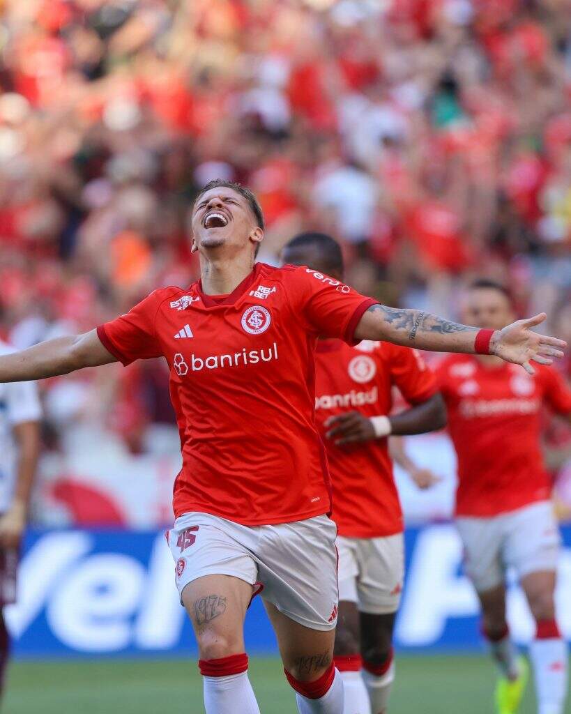 Com show de Lucca, Inter derrota o Caxias no Beira-Rio - Radio Grenal
