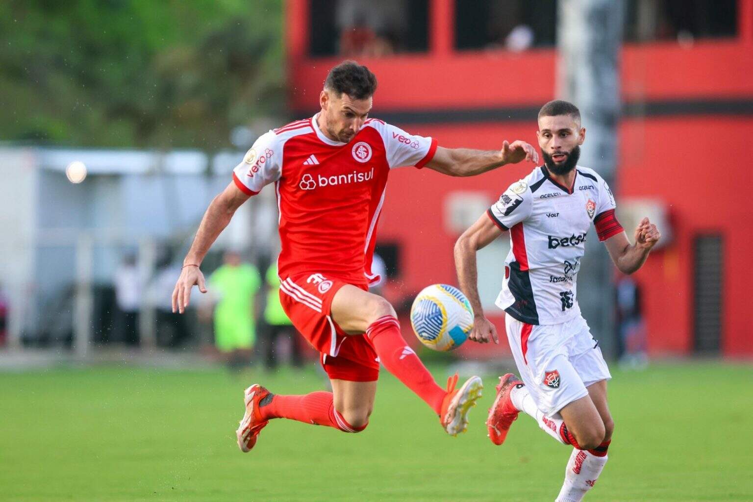 Na Bahia, Inter perde de 2 a 1 para o Vitória pelo Campeonato ...